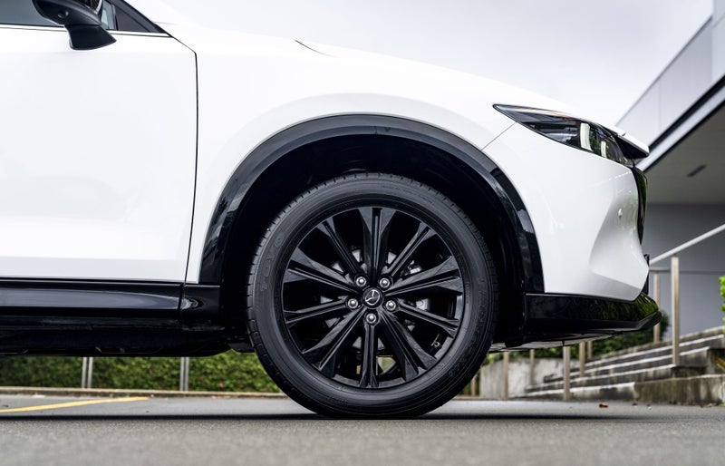 2025 Mazda CX-5 Limited 2.5 AWD (M-Series) image 4