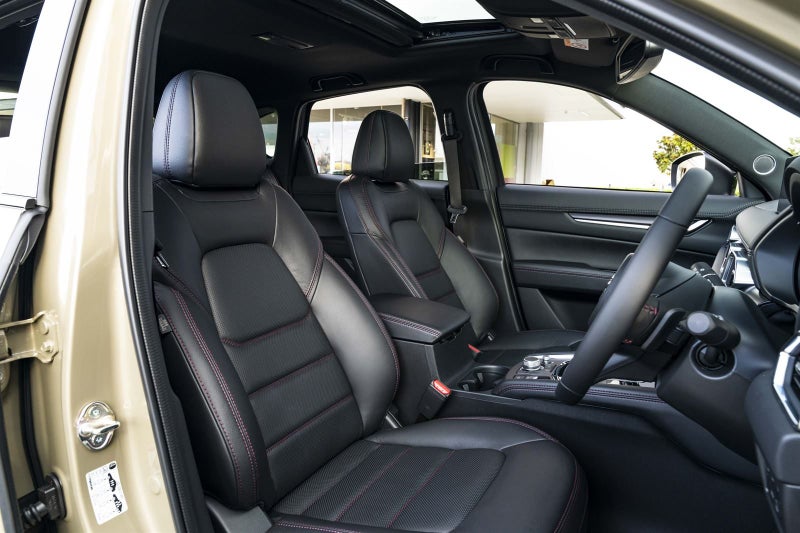 2025 Mazda CX-5 Limited 2.5 AWD (M-Series) image 5