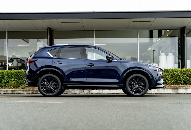 2025 Mazda CX-5 Limited 2.5 AWD (M-Series) image 4