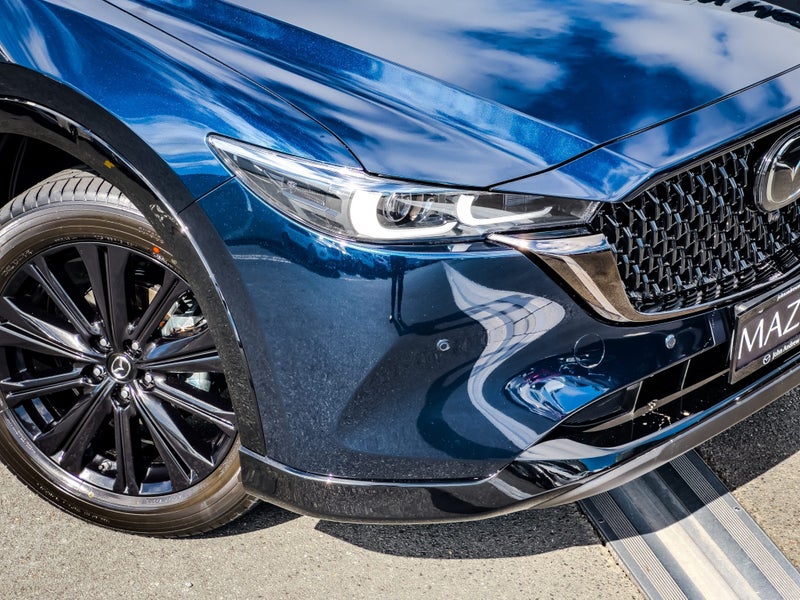 2025 Mazda CX-5 Limited AWD 2.5L image 3