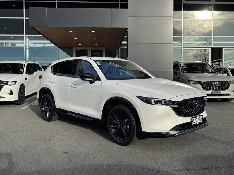 2025 Mazda CX-5 Limited AWD 2.5L image 2