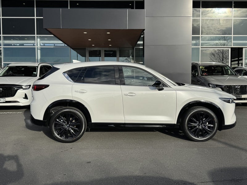 2025 Mazda CX-5 Limited AWD 2.5L image 3