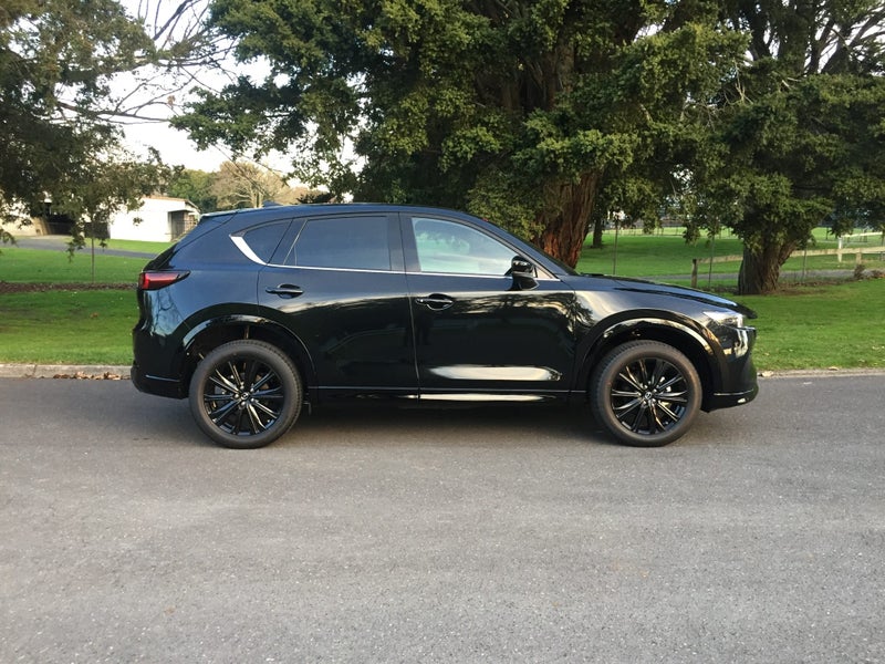 2025 Mazda CX-5 LIMITED AWD 2.5L PETROL image 4