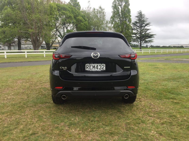 2025 Mazda CX-5 LIMITED AWD 2.5L PETROL image 4