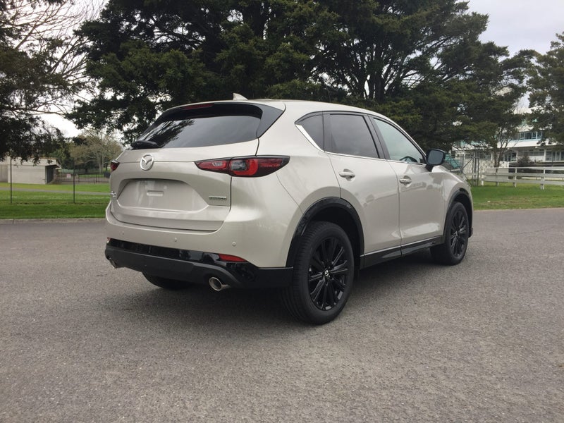 2025 Mazda CX-5 LIMITED AWD 2.5L PETROL image 3