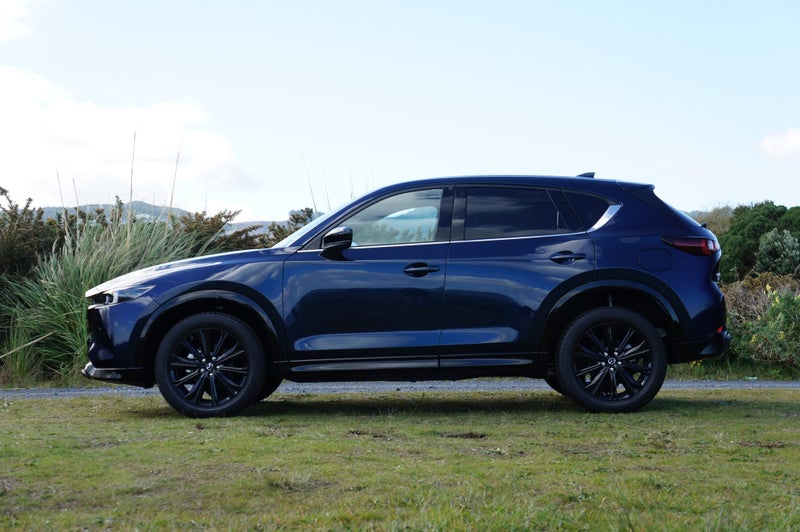 2025 Mazda CX-5 M AWD 2.5L LTD 6AT P image 2