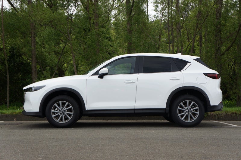 2025 Mazda CX-5 M FWD 2.0L GSX 6AT P image 5