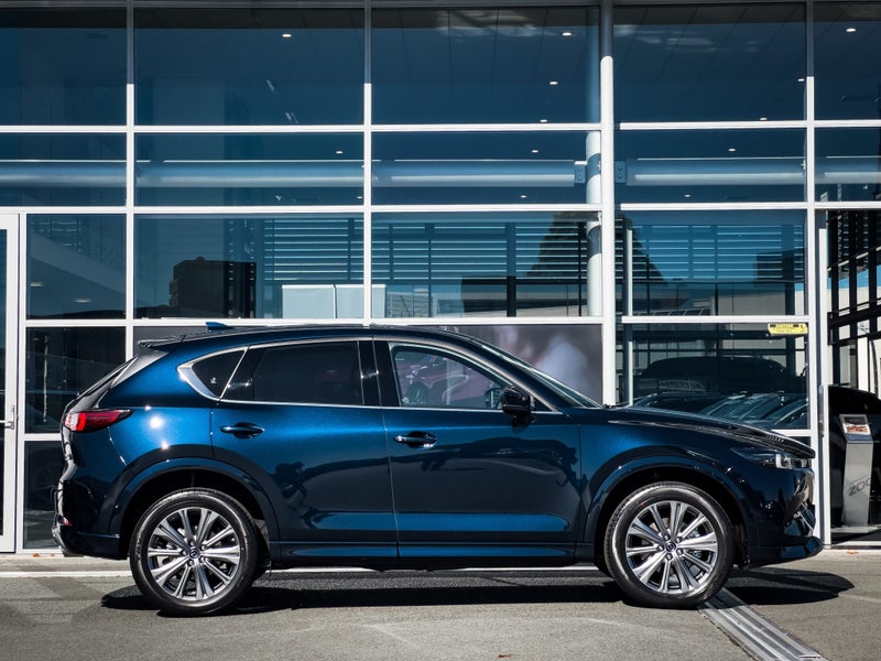 2025 Mazda CX-5 Takami AWD 2.5L Turbo image 4