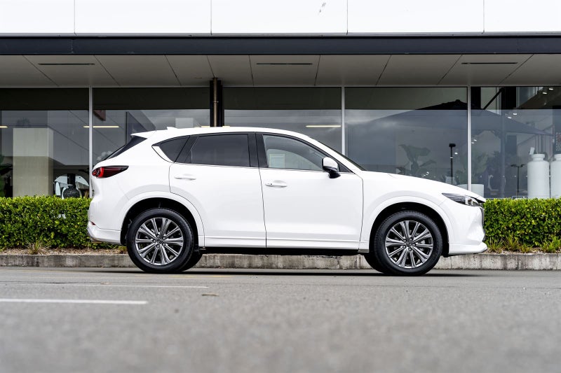 2025 Mazda CX-5 Takami AWD 2.5T Auto (M-Series) image 3