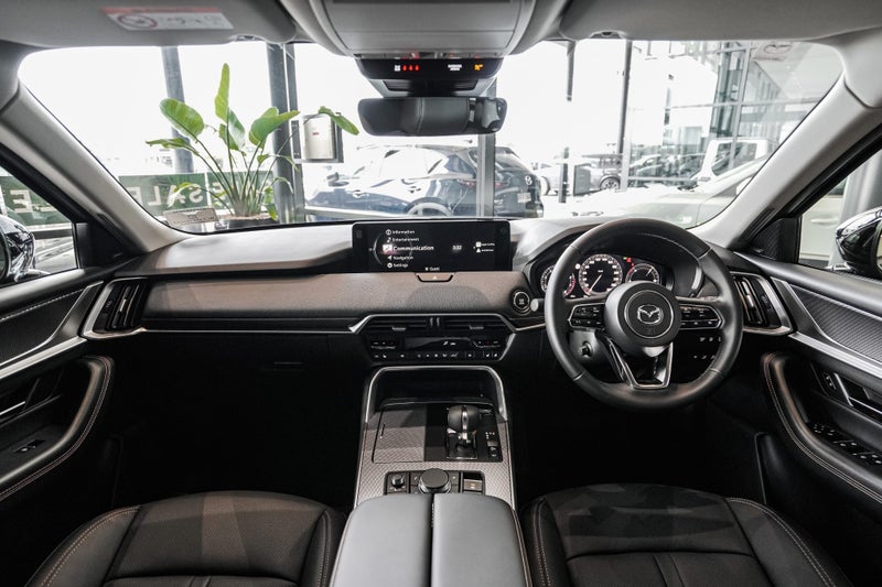 2025 Mazda CX-60 3.3LT HOMURA AWD image 3