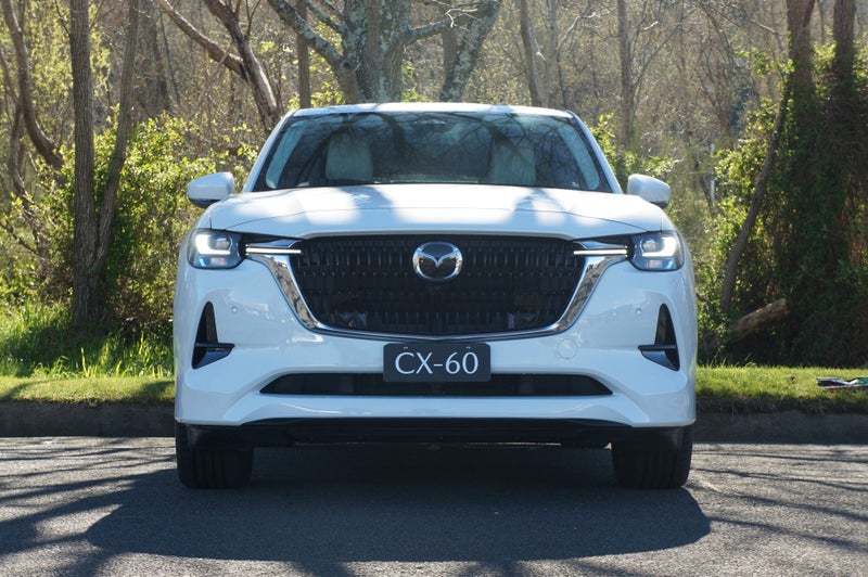 2025 Mazda CX-60 AWD 2.5L Takami 8AT PHEV image 3