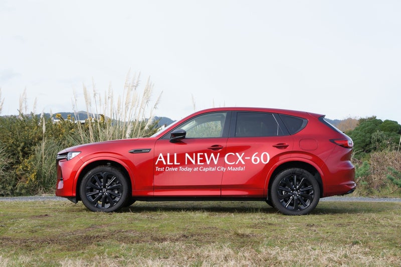 2025 Mazda CX-60 AWD 3.3L Homura 8AT M Hybrid image 5
