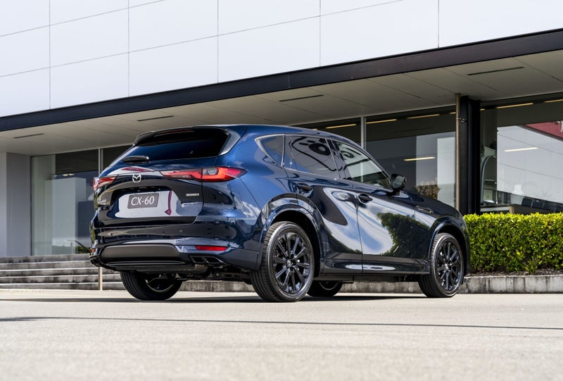 2025 Mazda CX-60 HOMURA 3.3L HYBRID 8 Speed image 2