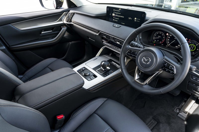 2025 Mazda CX-60 HOMURA 3.3L HYBRID 8 Speed image 5