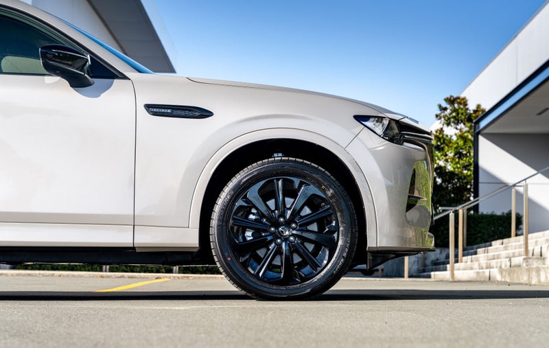 2025 Mazda CX-60 SP 3.3L Inline 6 Hybrid image 4