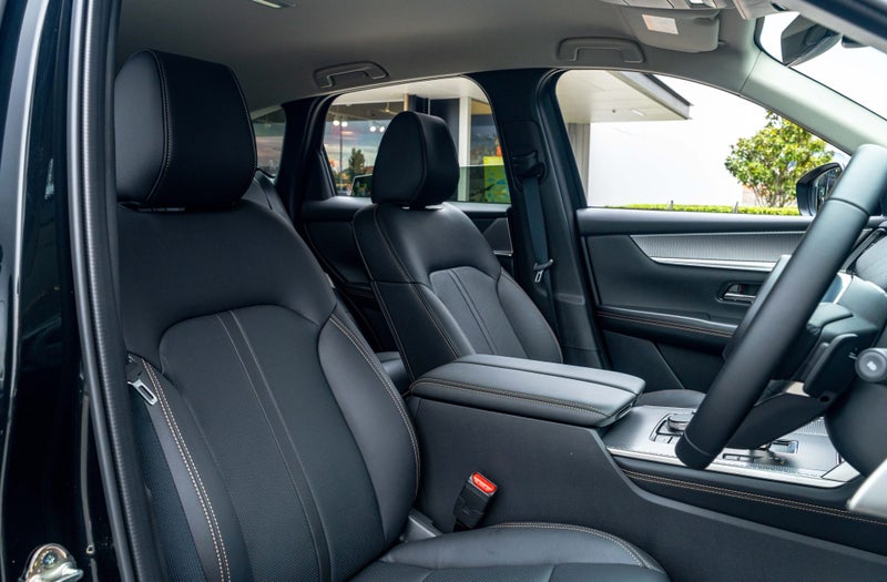 2025 Mazda CX-60 SP 3.3L Inline 6 Hybrid 8 Spee... image 5