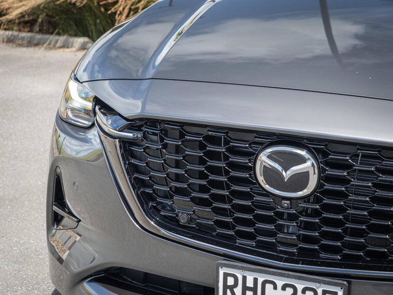 2025 Mazda CX-60 SP TURBO HYBRID 3.3L AWD image 3