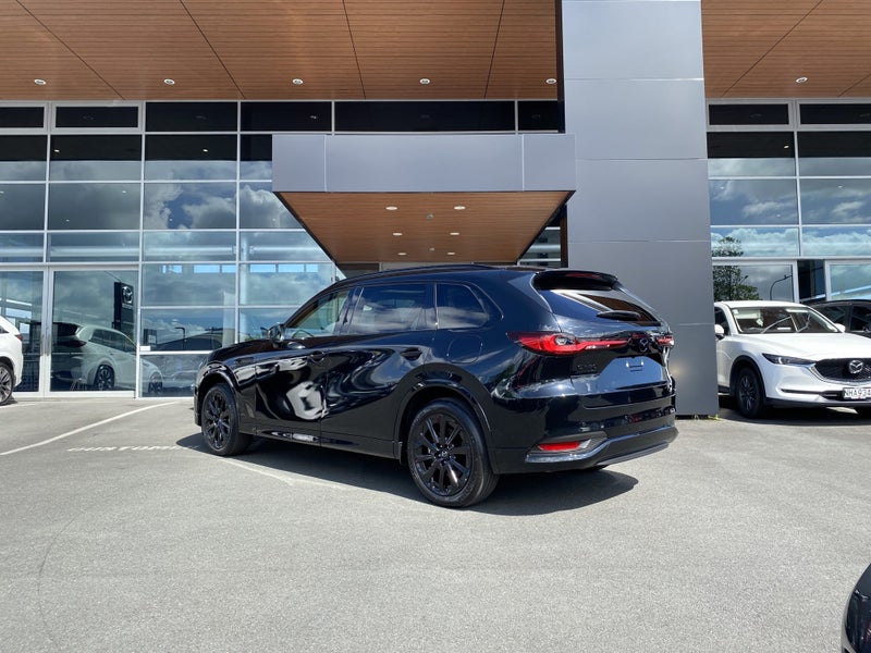 2025 Mazda CX-80 Homura MHEV AWD 3.3L image 5