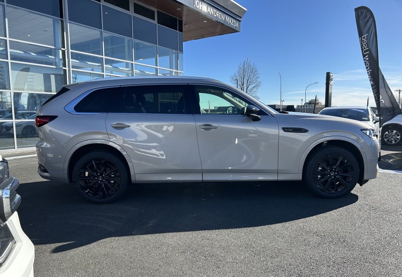 2025 Mazda CX-80 Homura MHEV AWD 3.3L image 2