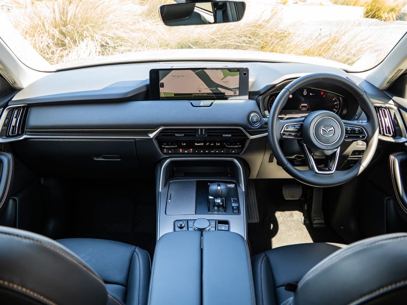 2025 Mazda CX-80 SP 3.3 TURBO HYBRID image 2