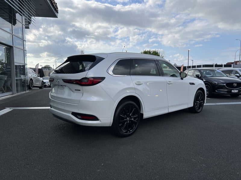 2025 Mazda CX-80 SP 3.3L MHEV AWD image 2