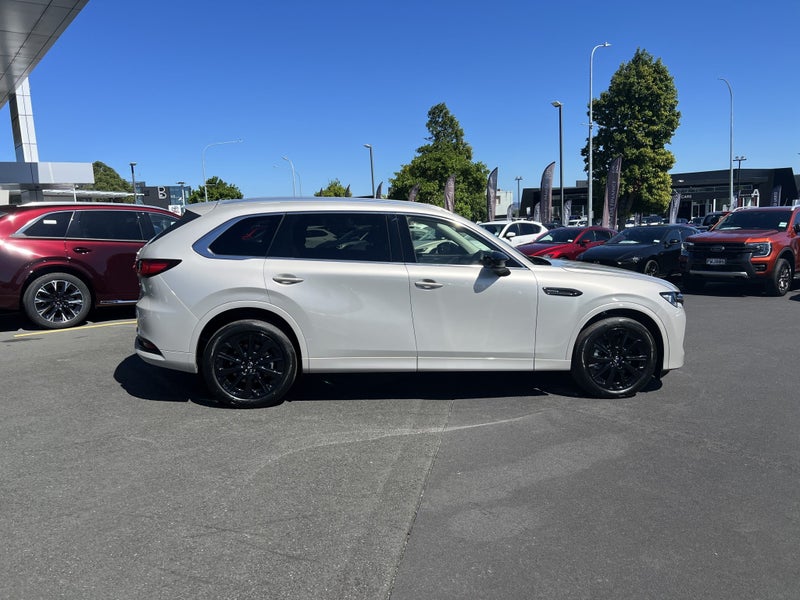 2025 Mazda CX-80 SP 3.3L MHEV AWD image 2