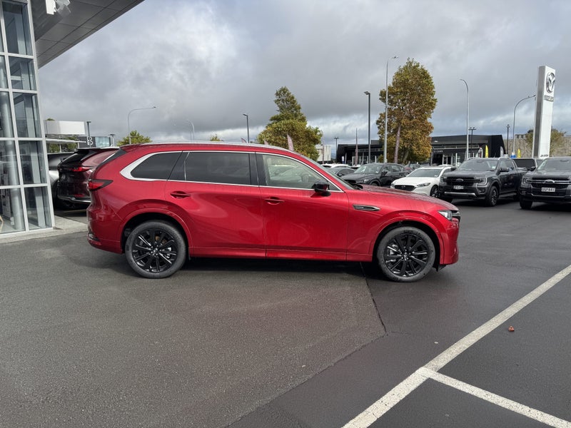 2025 Mazda CX-80 SP 3.3L MHEV AWD image 2