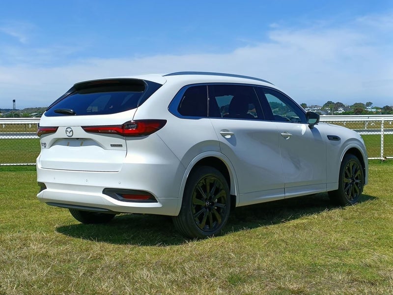 2025 Mazda CX-80 SP 3.3PT Hybrid image 4