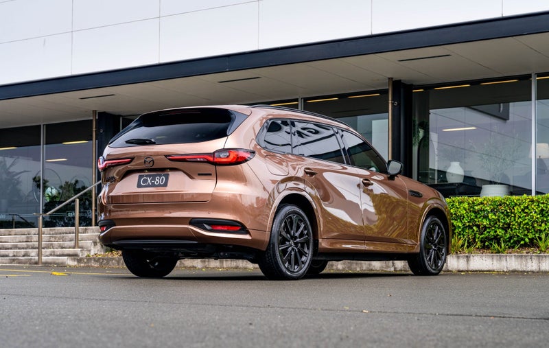 2025 Mazda CX-80 SP BLACK EDITION PHEV AWD 8AT image 2