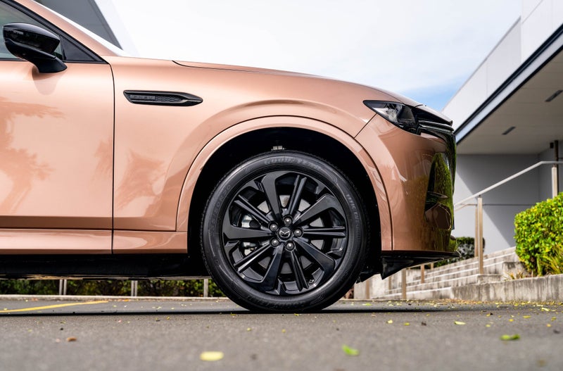 2025 Mazda CX-80 SP BLACK EDITION PHEV AWD 8AT image 4