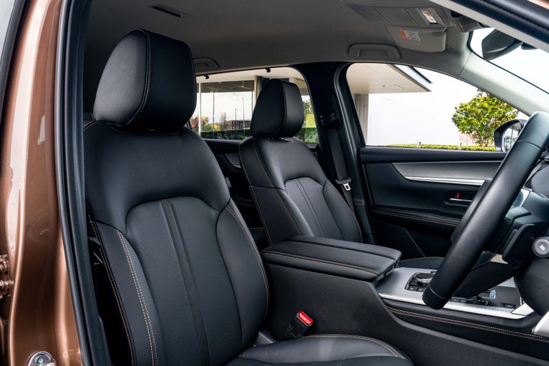 2025 Mazda CX-80 SP BLACK EDITION PHEV AWD 8AT image 5