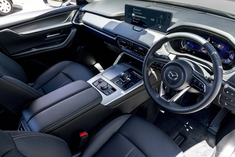 2025 Mazda CX-80 SP PHEV AWD 8AT image 4