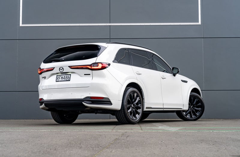 2025 Mazda CX-90 2025 CX-90 Takami 3.3 Hybrid B... image 2