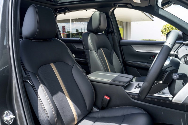 2025 Mazda CX-90 2025 CX-90 Takami AWD 3.3 Hybrid image 5