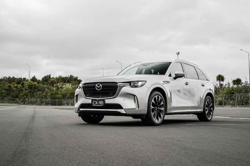 2025 Mazda CX-90 A AWD Takami 3.3l MHEV 8AT image 3