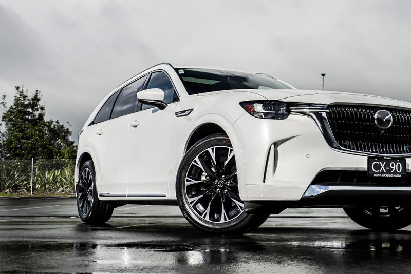 2025 Mazda CX-90 A AWD Takami 3.3l MHEV 8AT image 4