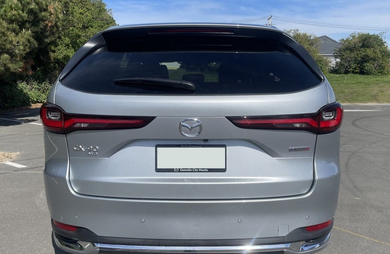 2025 Mazda CX-90 AWD 3.3L Takami 8AT M Hybrid image 5
