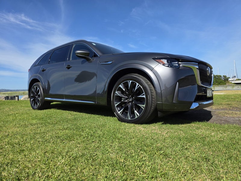 2025 Mazda CX-90 AWD TAKAMI 3.3L 8AT M HYBRID image 5