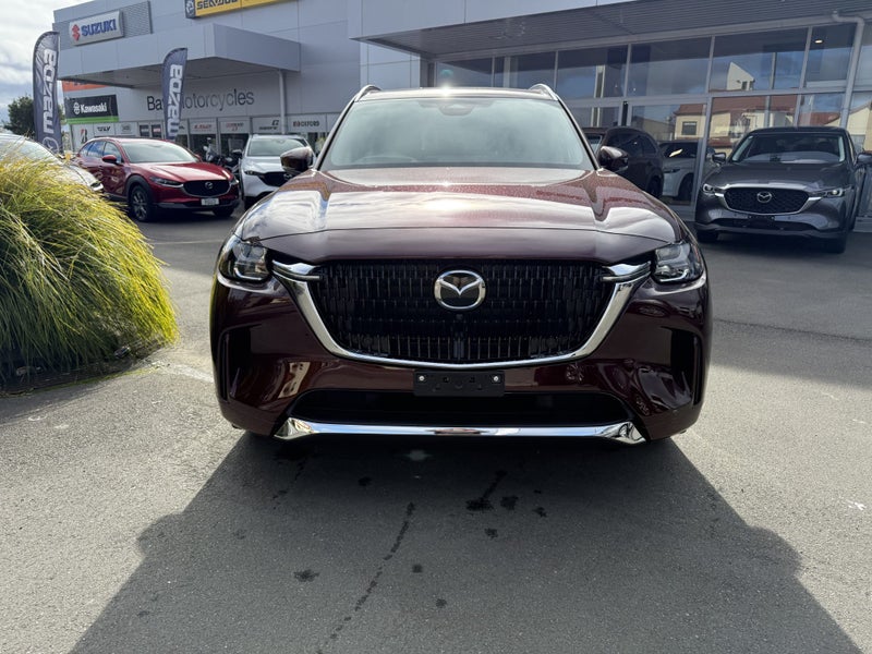 2025 Mazda CX-90 Takami image 2