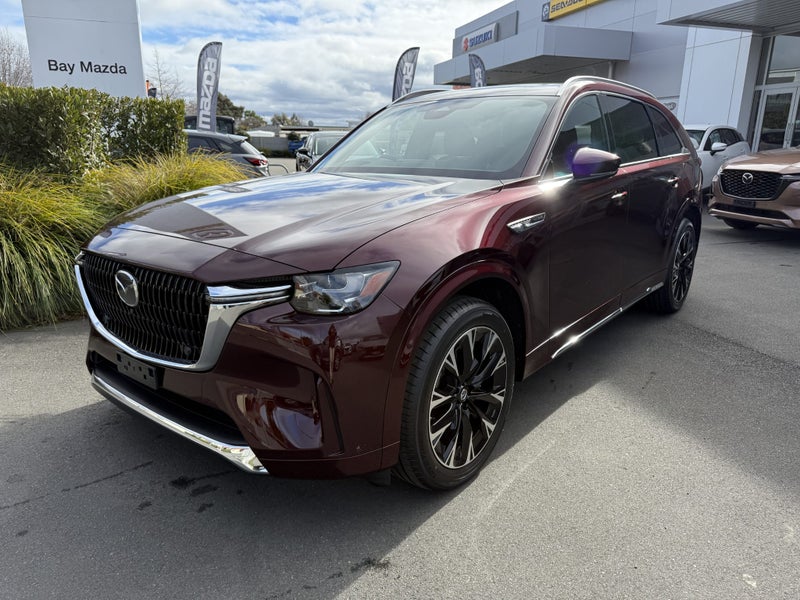 2025 Mazda CX-90 Takami image 3