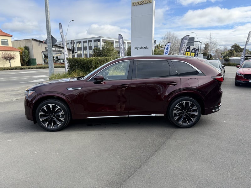 2025 Mazda CX-90 Takami image 4