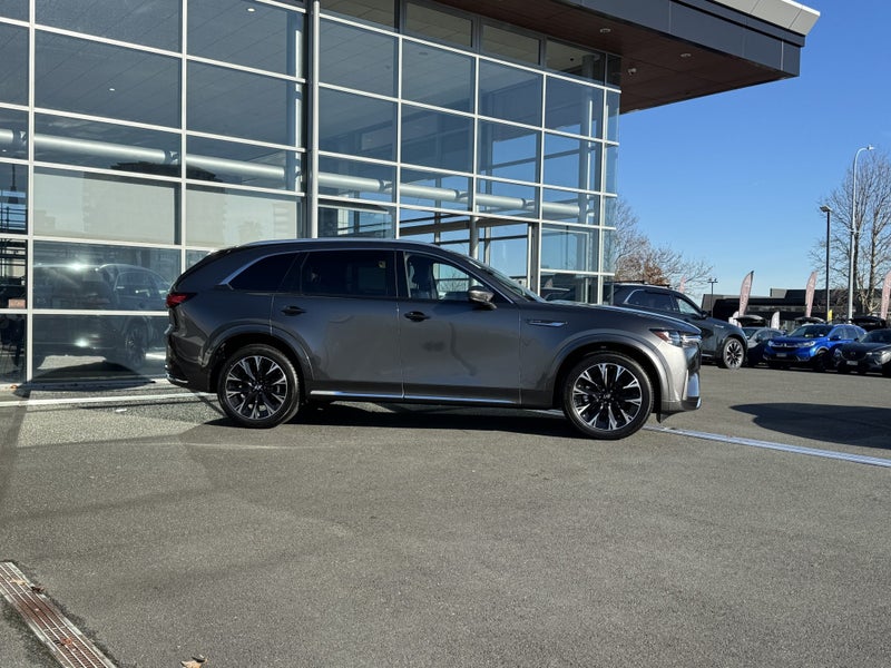 2025 Mazda CX-90 Takami 3.3L Petrol M Hybrid AWD image 3