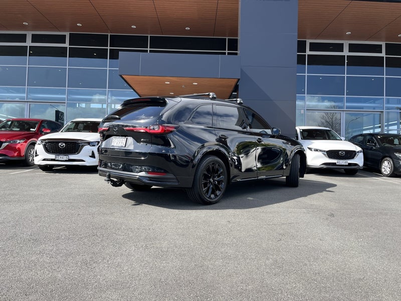 2025 Mazda CX-90 Takami 3.3L Petrol M Hybrid AWD image 3