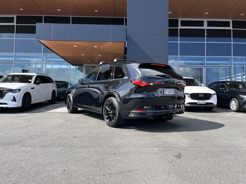 2025 Mazda CX-90 Takami 3.3L Petrol M Hybrid AWD image 5