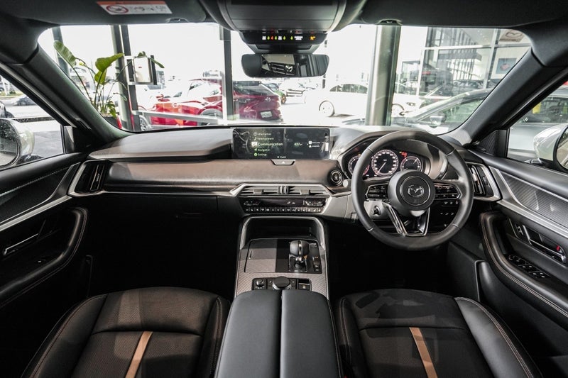 2025 Mazda CX-90 Takami 3.3P Turbo Mild Hybrid AWD image 2
