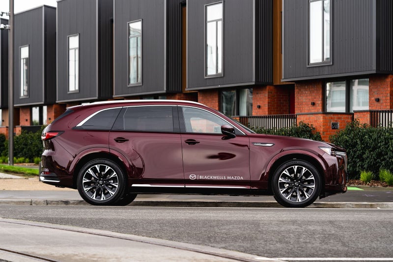 2025 Mazda CX-90 Takami AWD 3.3 Hybrid image 3