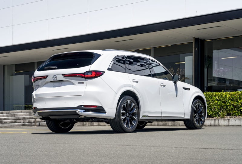 2025 Mazda CX-90 Takami AWD 3.3 Hybrid image 5