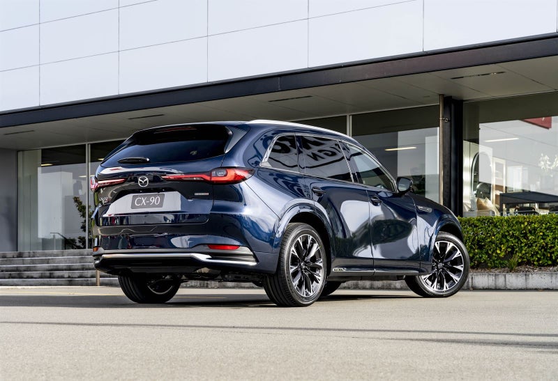 2025 Mazda CX-90 Takami AWD 3.3 Hybrid image 4