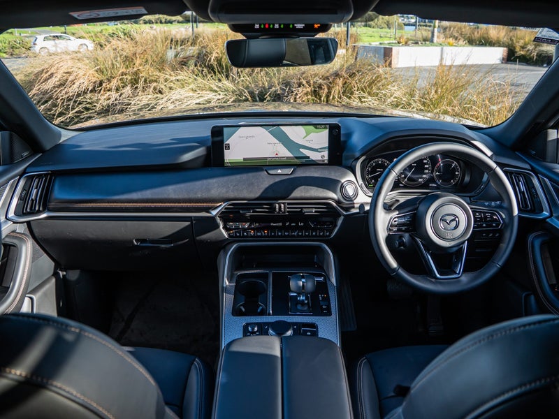 2025 Mazda CX-90 TAKAMI HYBRID 3.3L AWD image 2