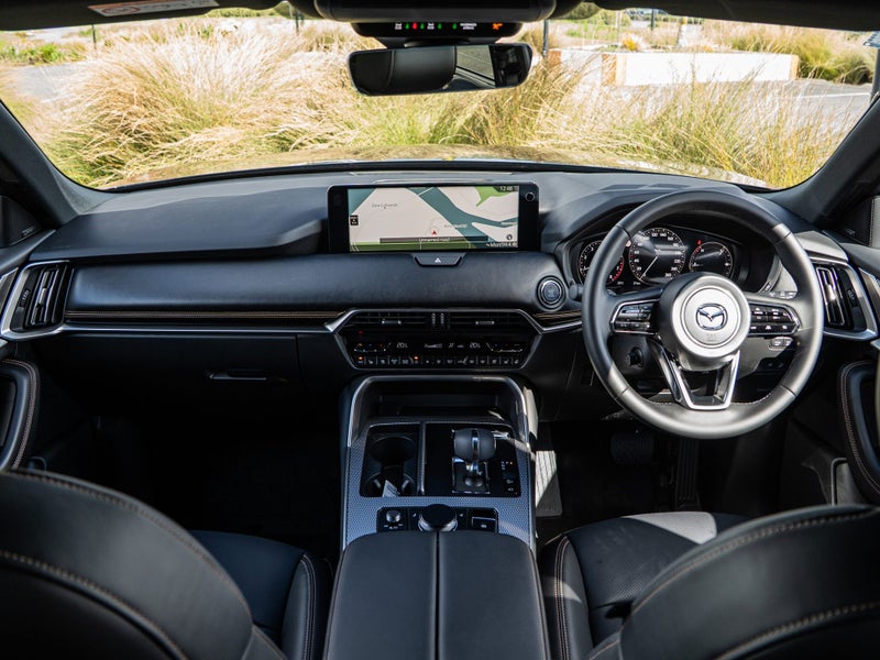 2025 Mazda CX-90 TAKAMI HYBRID 3.3L AWD image 2